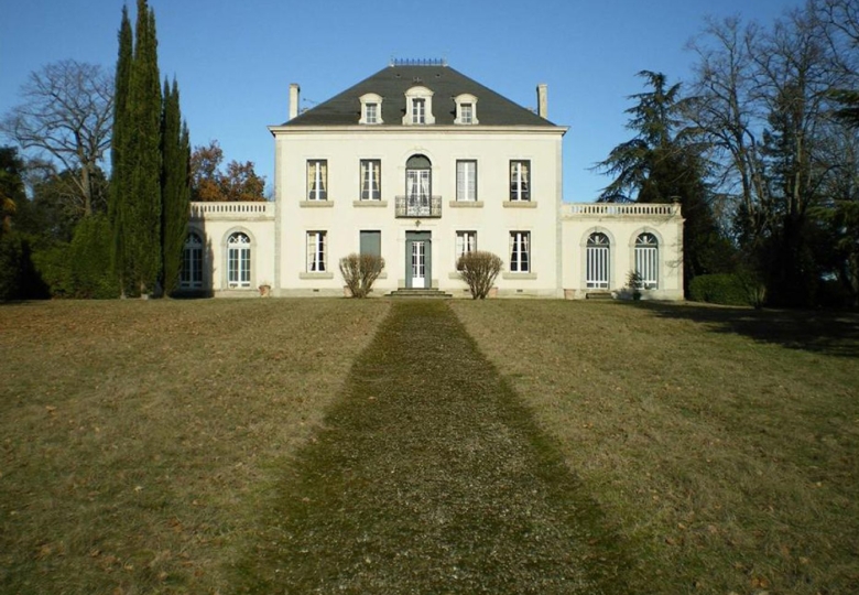 Château à vendre dans le Lauragais