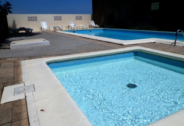 Ferme restaurée avec piscine