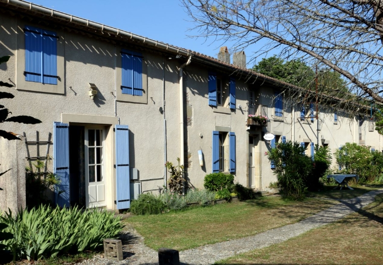 Vente ferme rénovée en 5 logements dont 4 gîtes