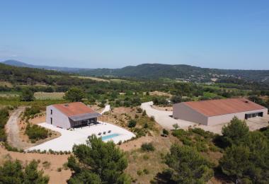 Batiments du domaine viticole hérault 31 ha