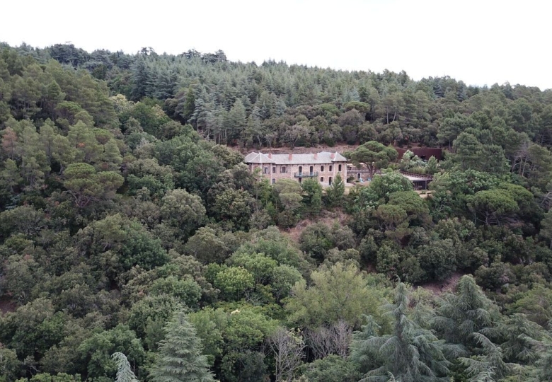 Château à vendre en Languedoc sur la colline