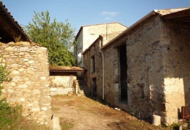 MAS SUR 6 HECTARES DE BONNE TERRE 